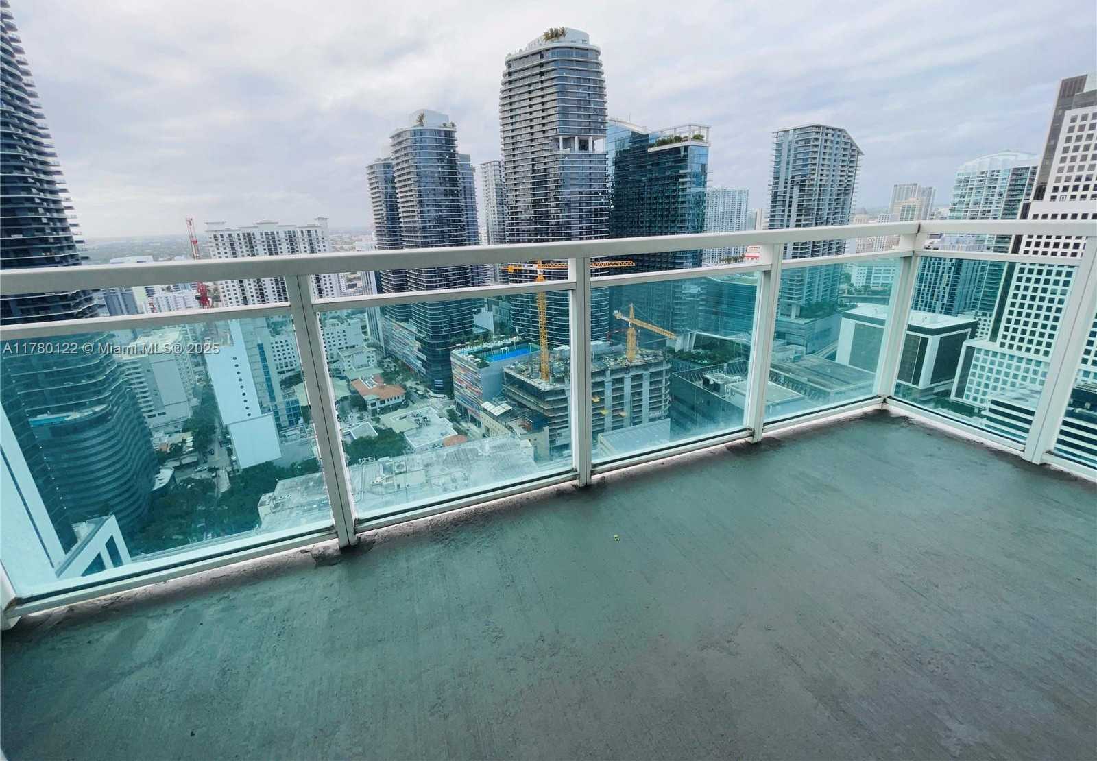 Small Image of 951 BRICKELL AVE #3703, Miami Number 4
