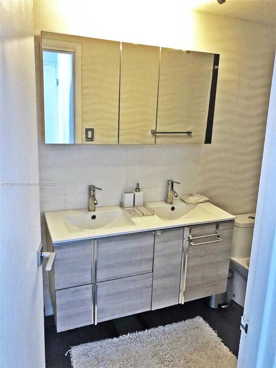 Small Image of 3301 NORTH EAST 5TH AVE #PH-9, Miami Number 7