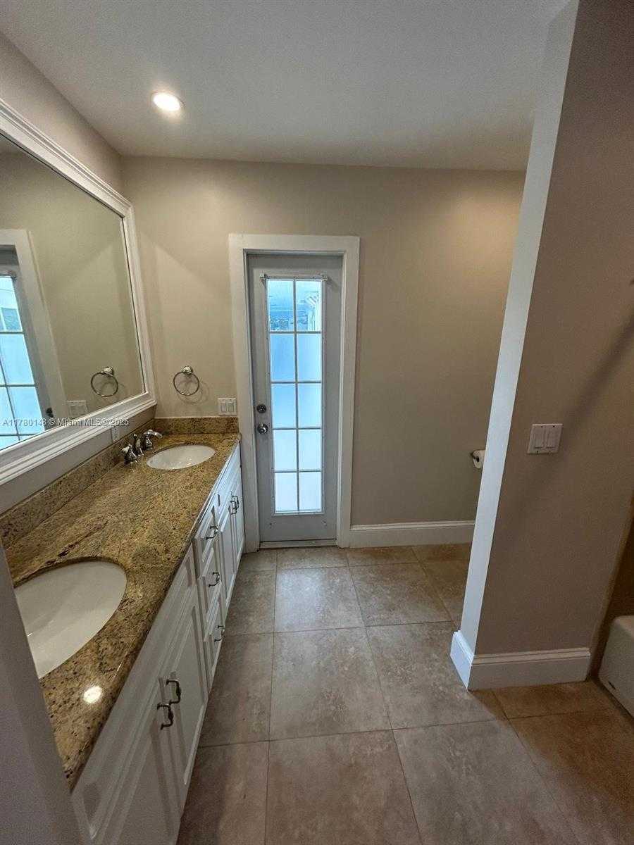Small Image of 7790 SOUTH WEST 127TH ST, Pinecrest Number 26