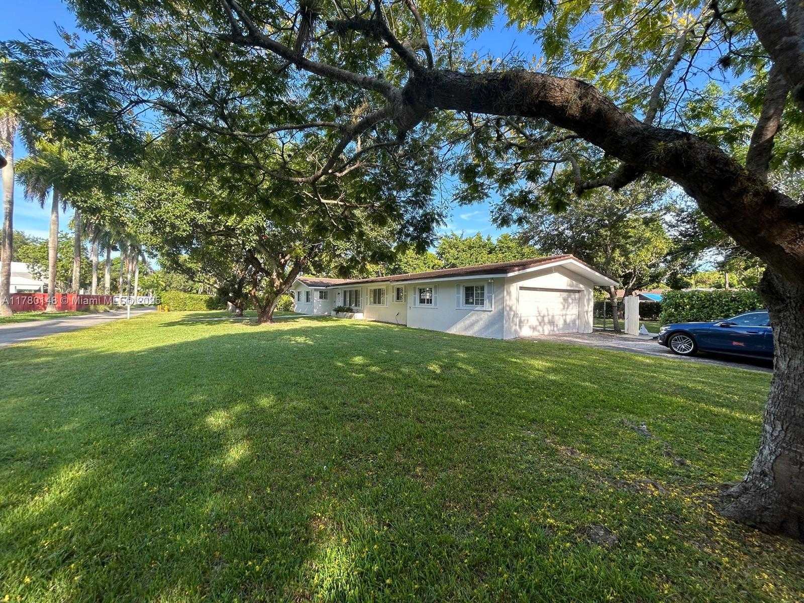 Small Image of 7790 SOUTH WEST 127TH ST, Pinecrest Number 27