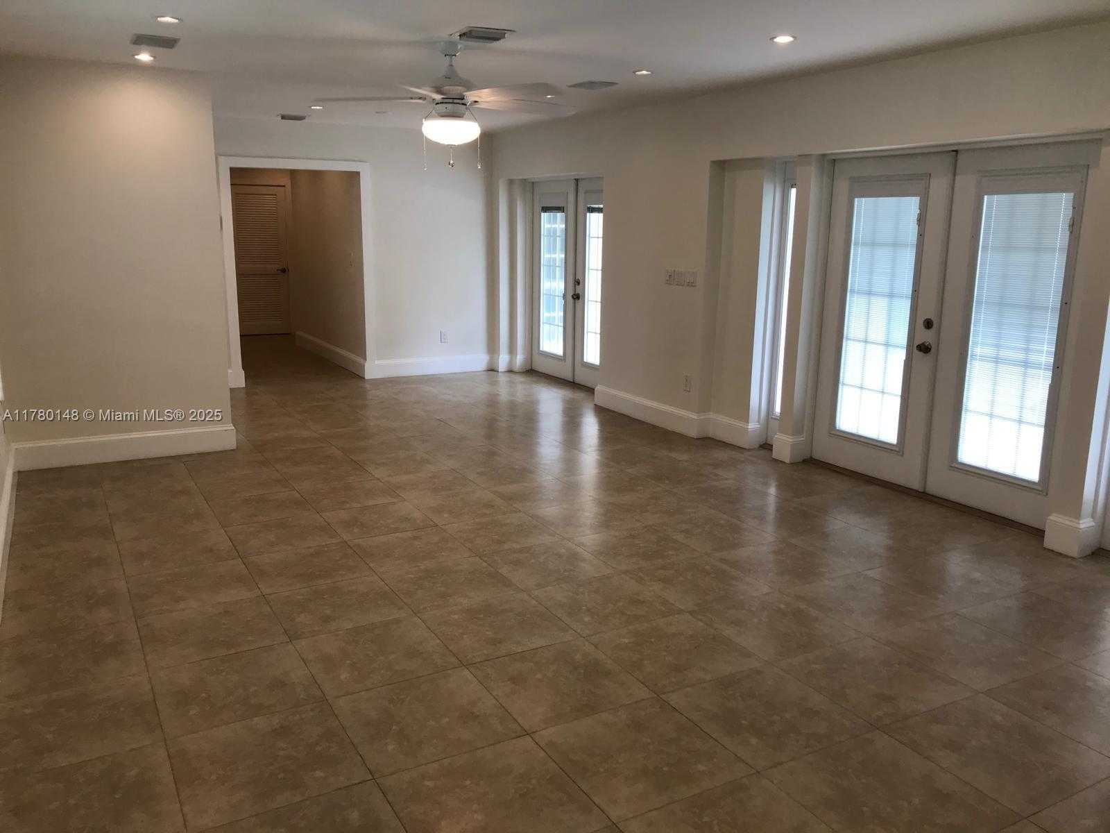 Small Image of 7790 SOUTH WEST 127TH ST, Pinecrest Number 7