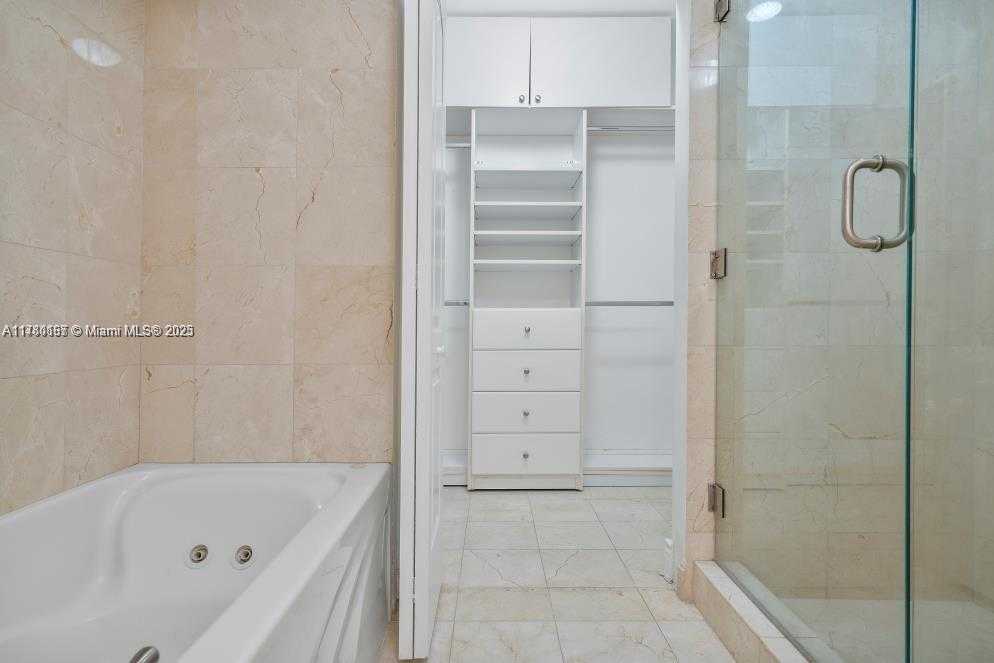 Small Image of 6365 COLLINS AVE #3309, Miami Beach Number 8