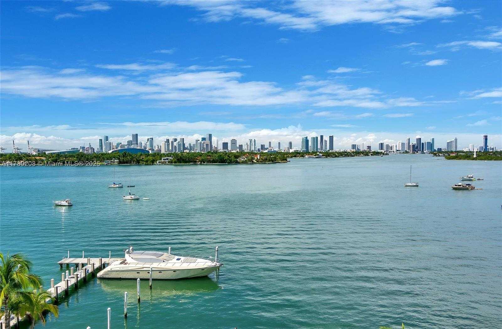 Small Image of 1000 WEST AVE #1201, Miami Beach Number 18