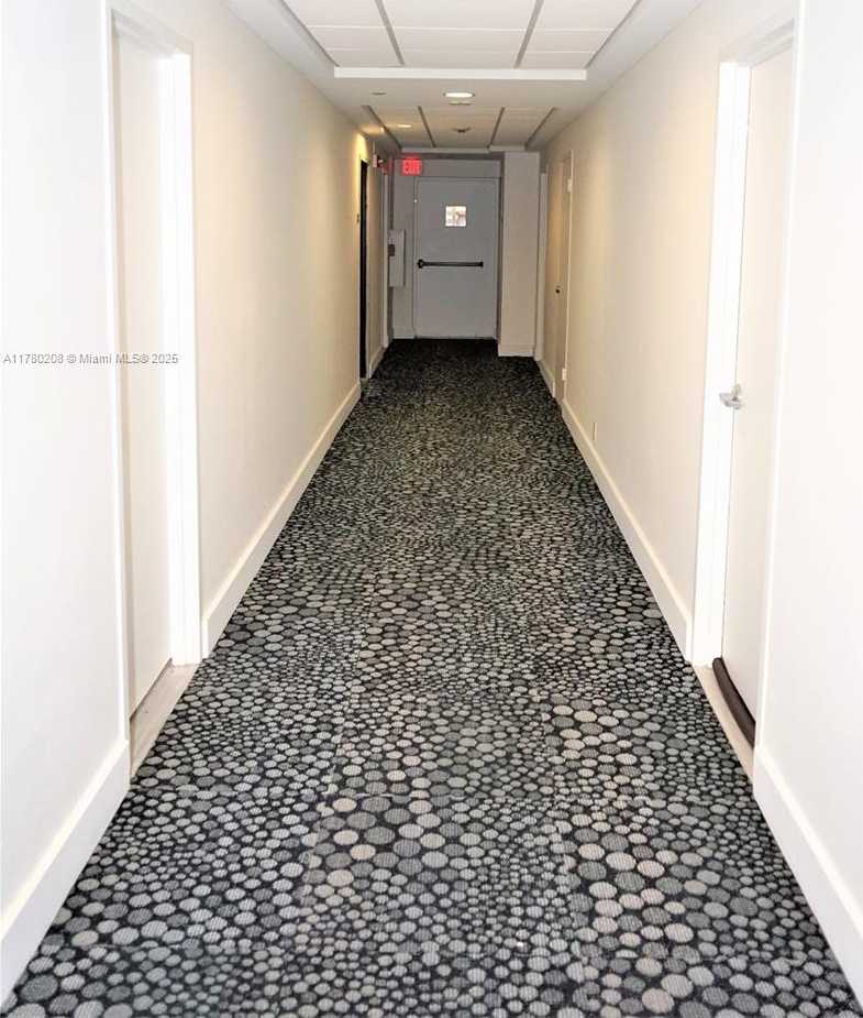 Small Image of 1000 WEST AVE #1201, Miami Beach Number 2