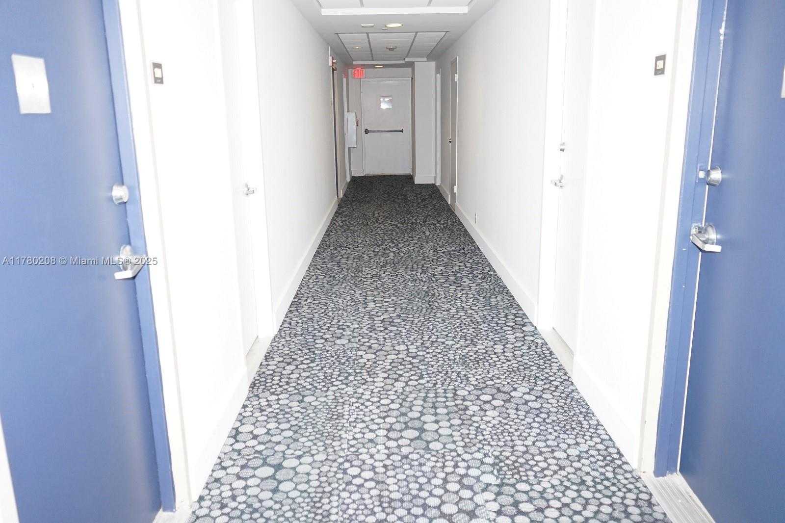 Small Image of 1000 WEST AVE #1201, Miami Beach Number 3