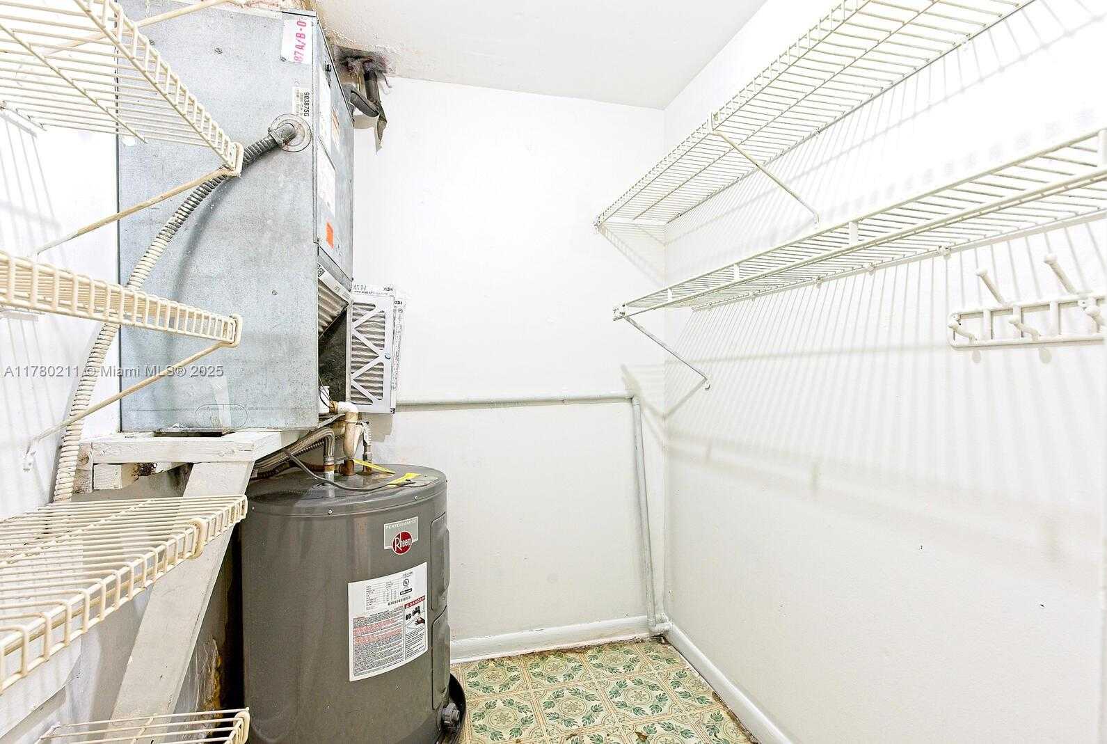 Small Image of 270 LAYNE BLVD #113, Hallandale Beach Number 7