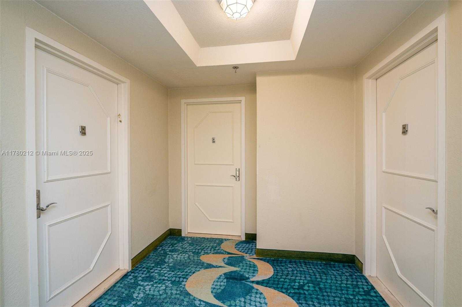 Small Image of 9455 #1003, Surfside Number 5