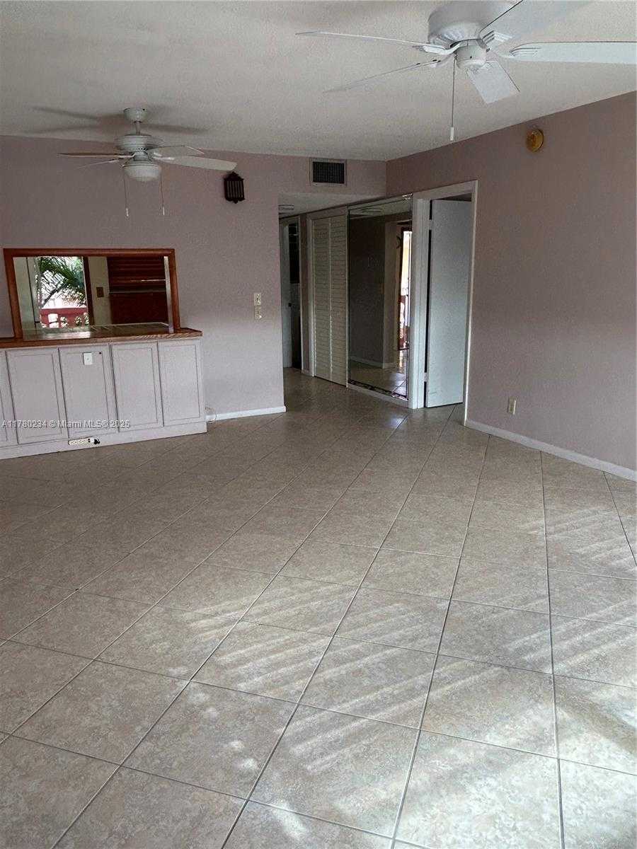Small Image of 215 SOUTH EAST 3RD AVE #404C, Hallandale Beach Number 12