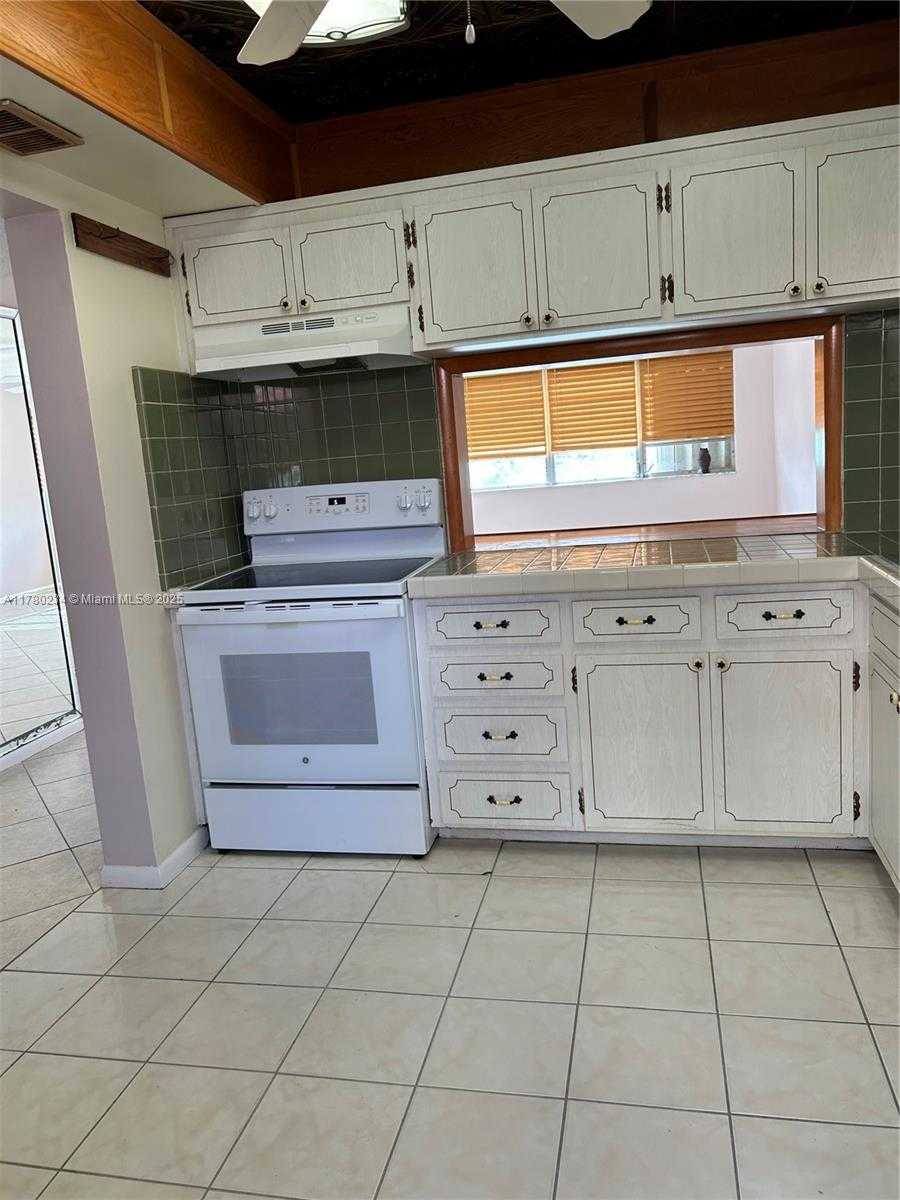 Small Image of 215 SOUTH EAST 3RD AVE #404C, Hallandale Beach Number 15