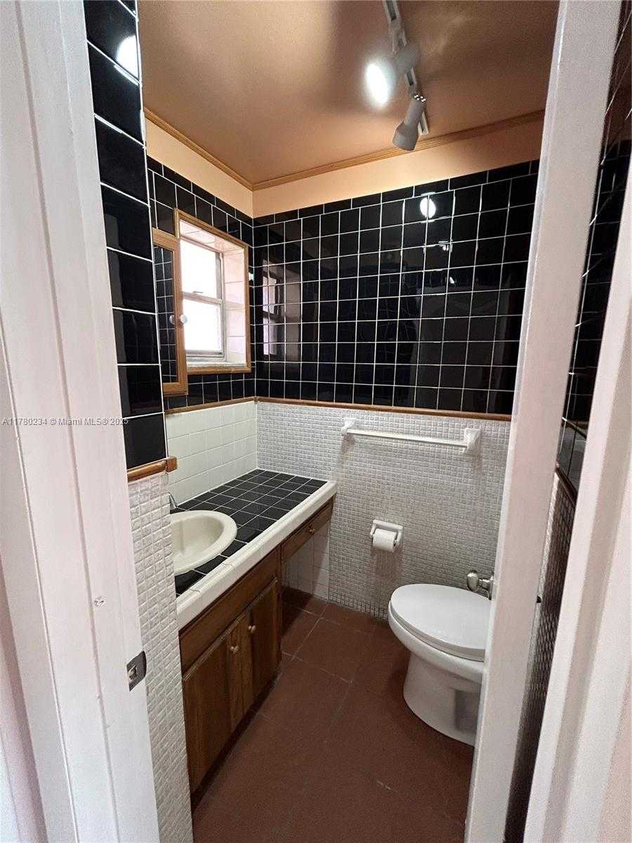 Small Image of 215 SOUTH EAST 3RD AVE #404C, Hallandale Beach Number 16
