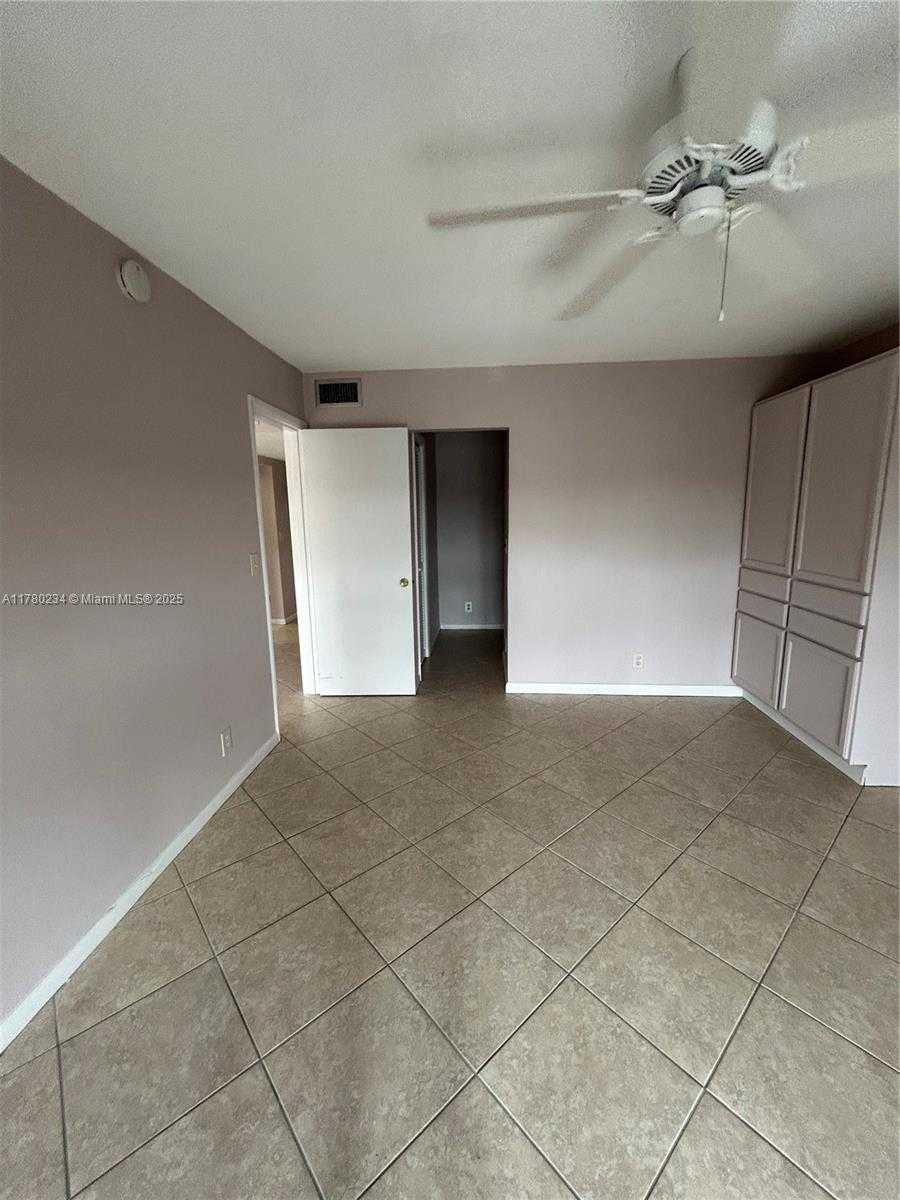 Small Image of 215 SOUTH EAST 3RD AVE #404C, Hallandale Beach Number 19