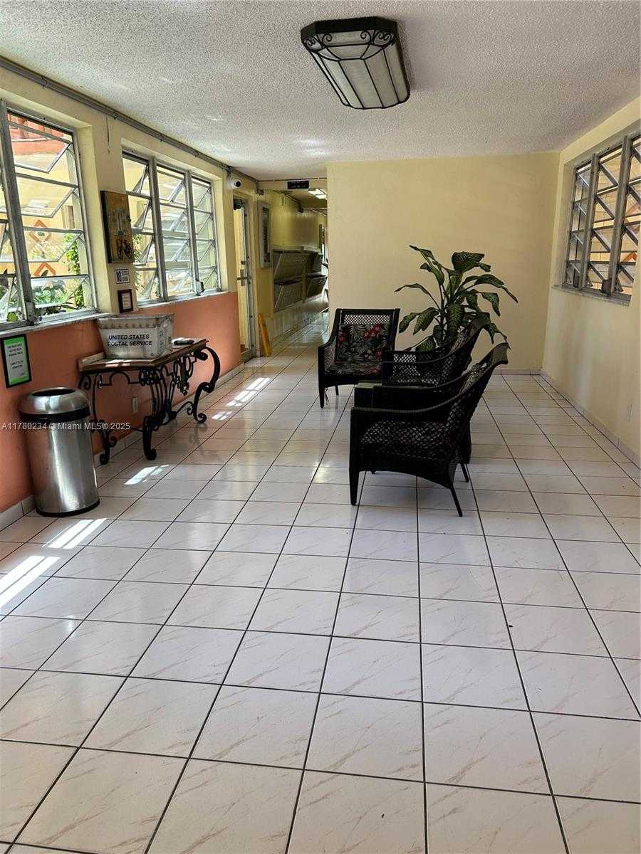 Small Image of 215 SOUTH EAST 3RD AVE #404C, Hallandale Beach Number 2