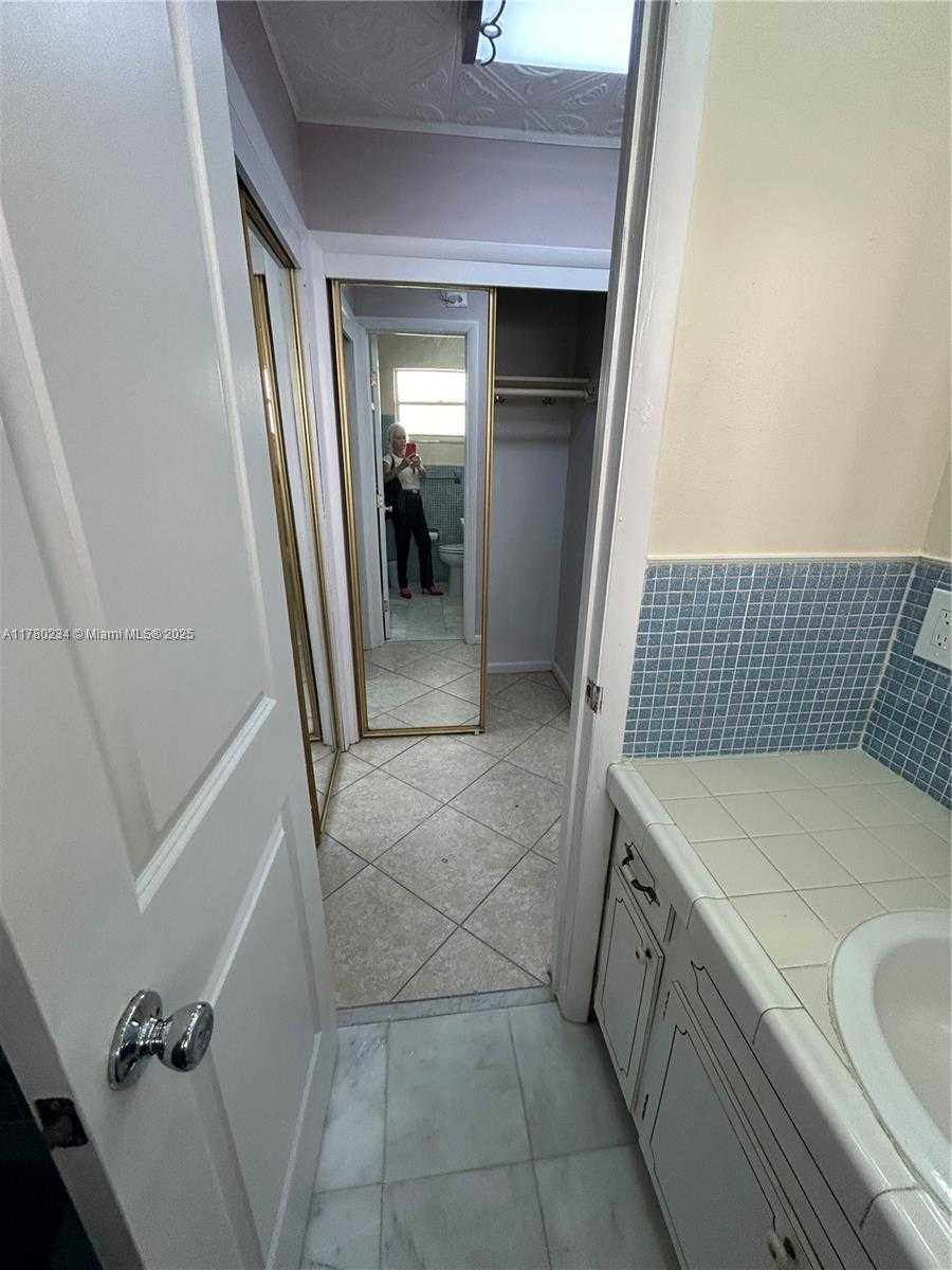 Small Image of 215 SOUTH EAST 3RD AVE #404C, Hallandale Beach Number 22