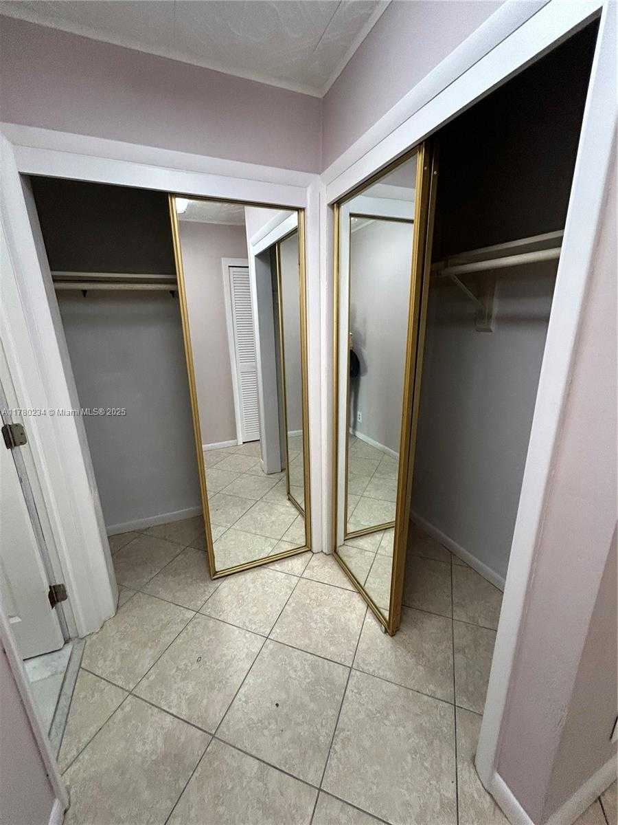 Small Image of 215 SOUTH EAST 3RD AVE #404C, Hallandale Beach Number 23