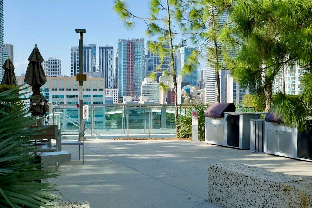 Small Image of 68 SOUTH EAST 6TH ST #2001, Miami Number 21
