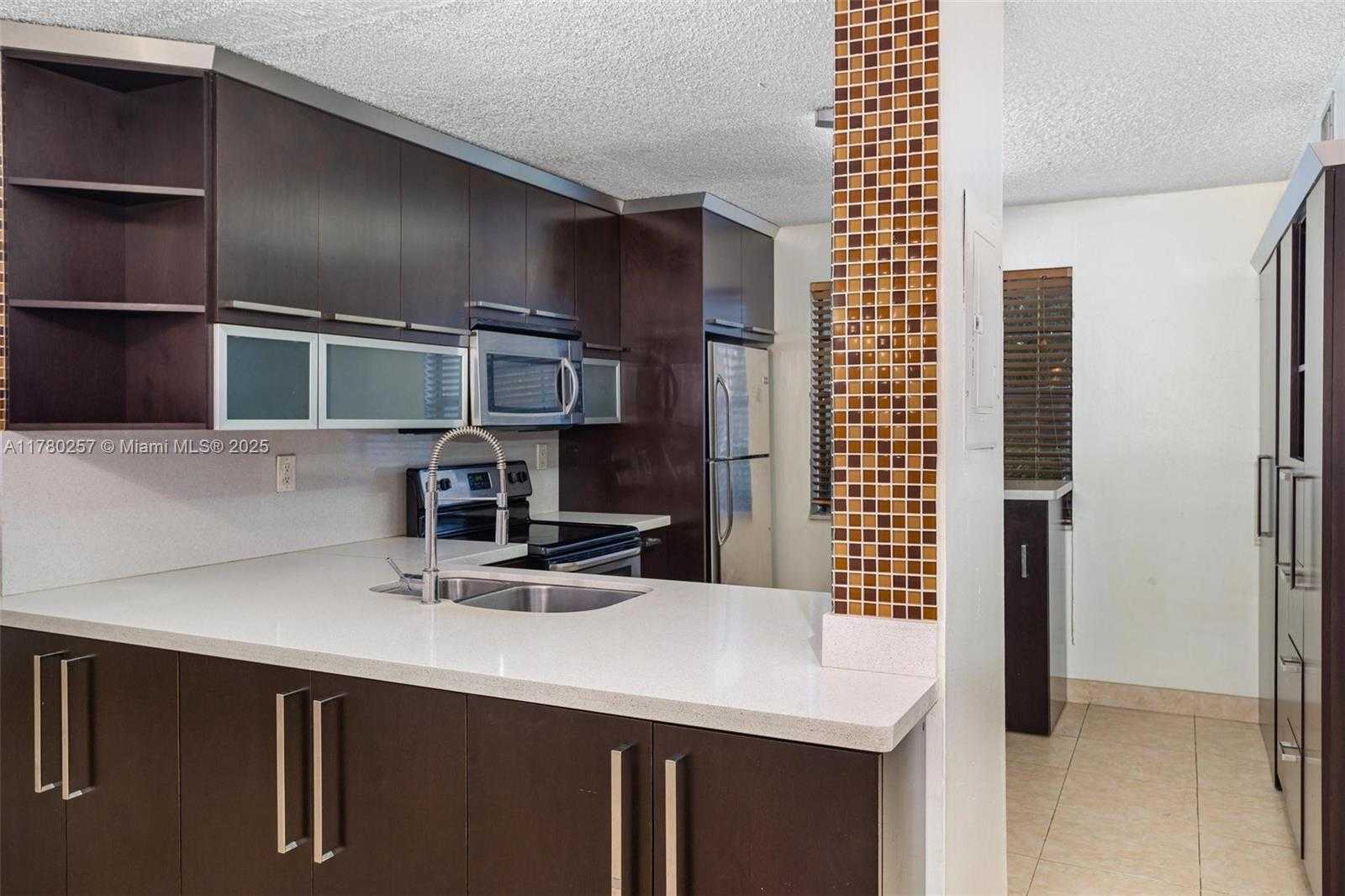 Small Image of 3553 MAGELLAN CIR #311-1, Aventura Number 10