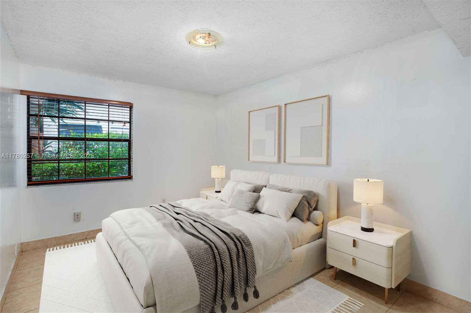 Small Image of 3553 MAGELLAN CIR #311-1, Aventura Number 13
