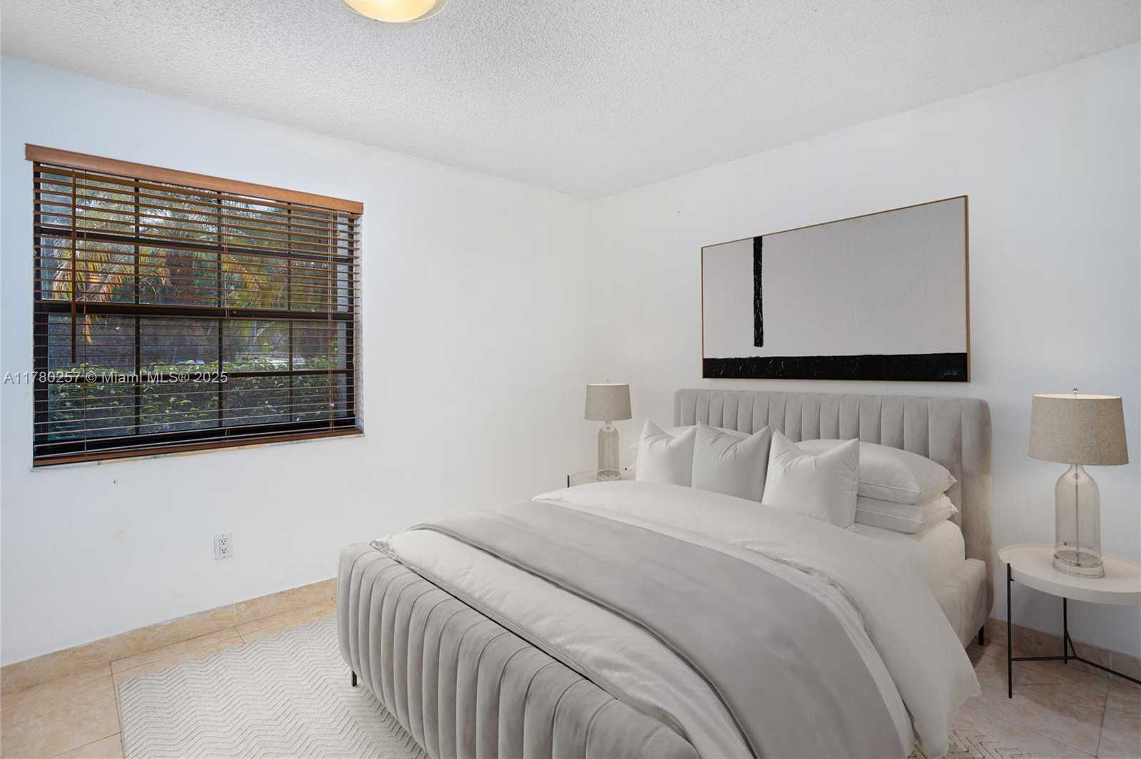 Small Image of 3553 MAGELLAN CIR #311-1, Aventura Number 17