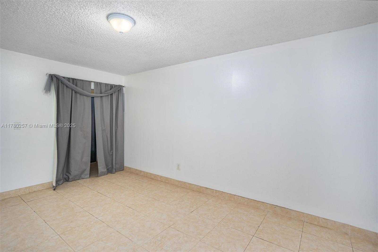Small Image of 3553 MAGELLAN CIR #311-1, Aventura Number 22