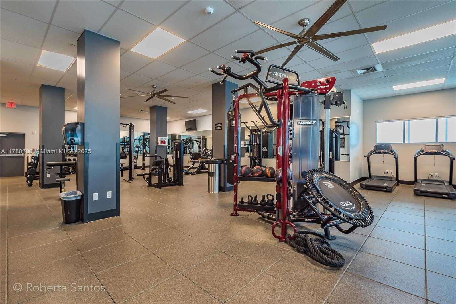 Small Image of 2501 SOUTH OCEAN DR #PH30, Hollywood Number 23