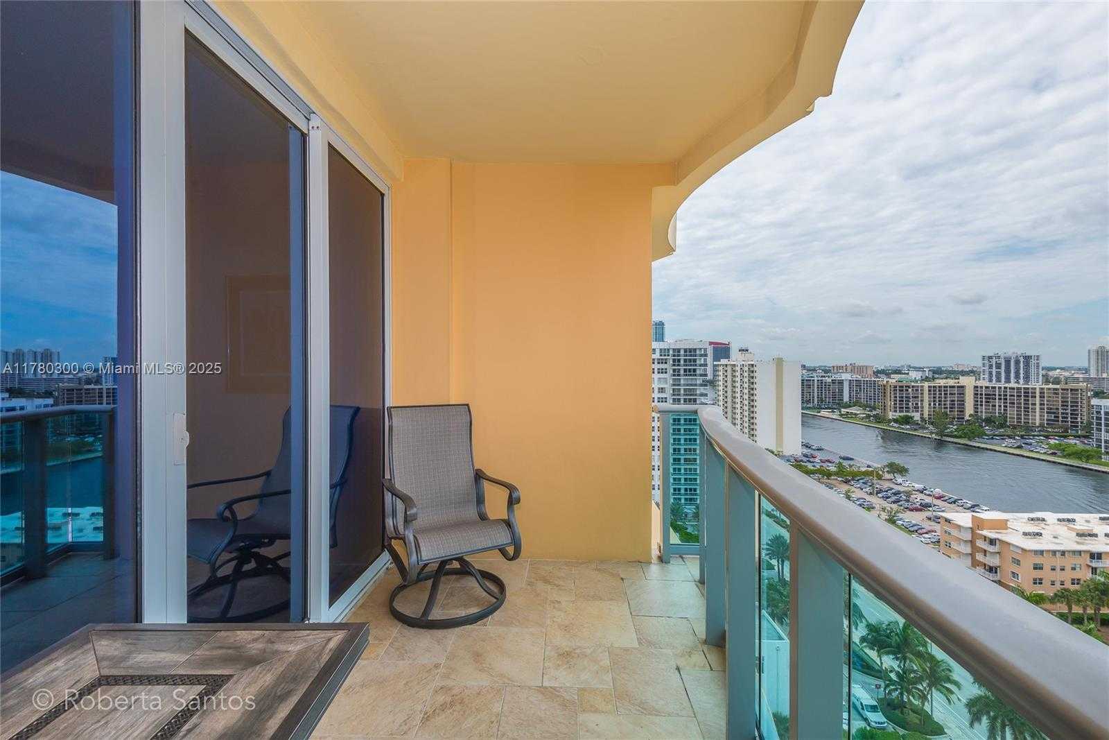 Small Image of 2501 SOUTH OCEAN DR #PH30, Hollywood Number 4