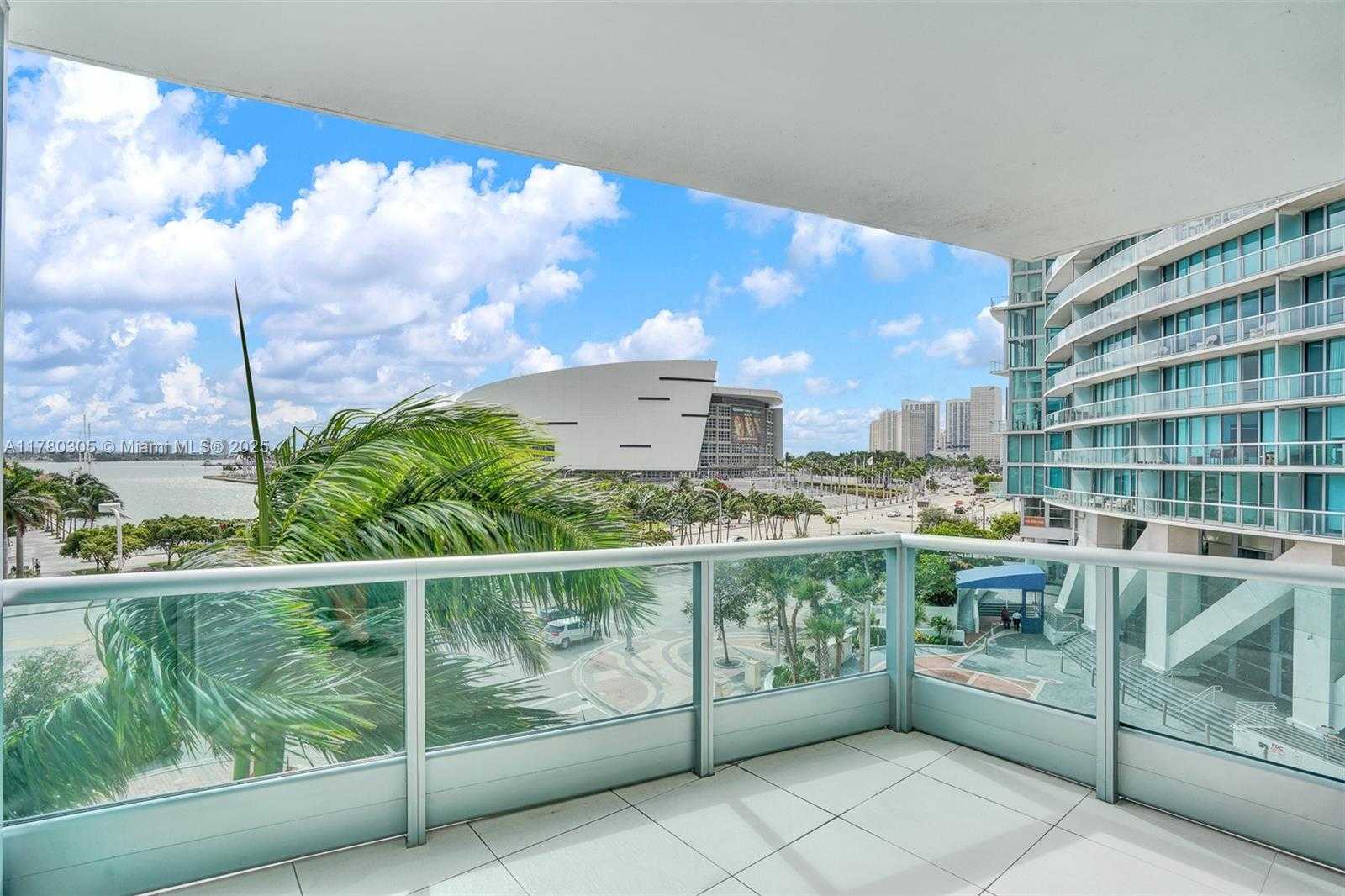 Small Image of 900 BISCAYNE BLVD #501, Miami Number 12