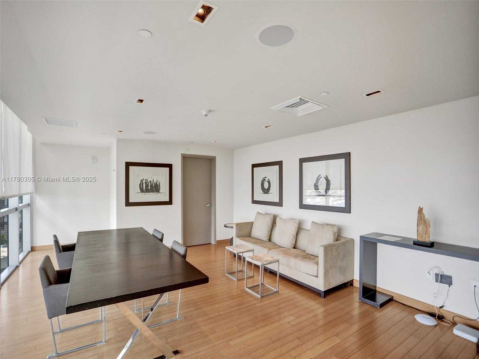 Small Image of 900 BISCAYNE BLVD #501, Miami Number 21