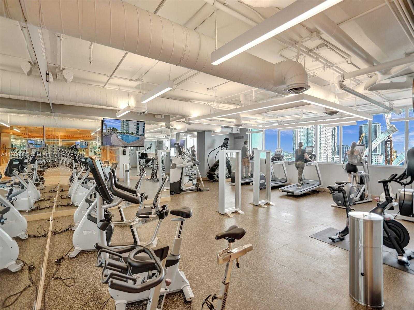 Small Image of 900 BISCAYNE BLVD #501, Miami Number 22