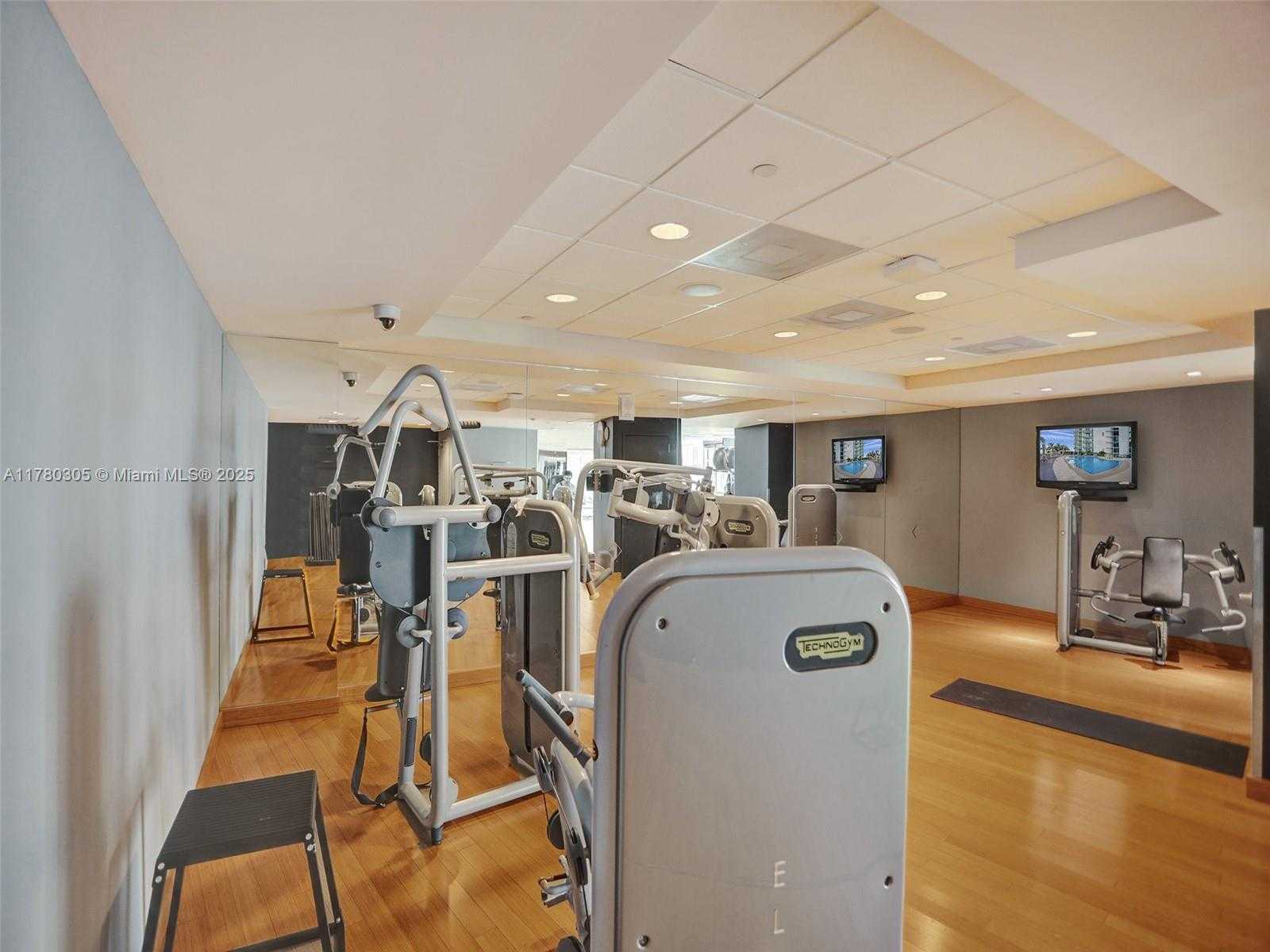 Small Image of 900 BISCAYNE BLVD #501, Miami Number 35