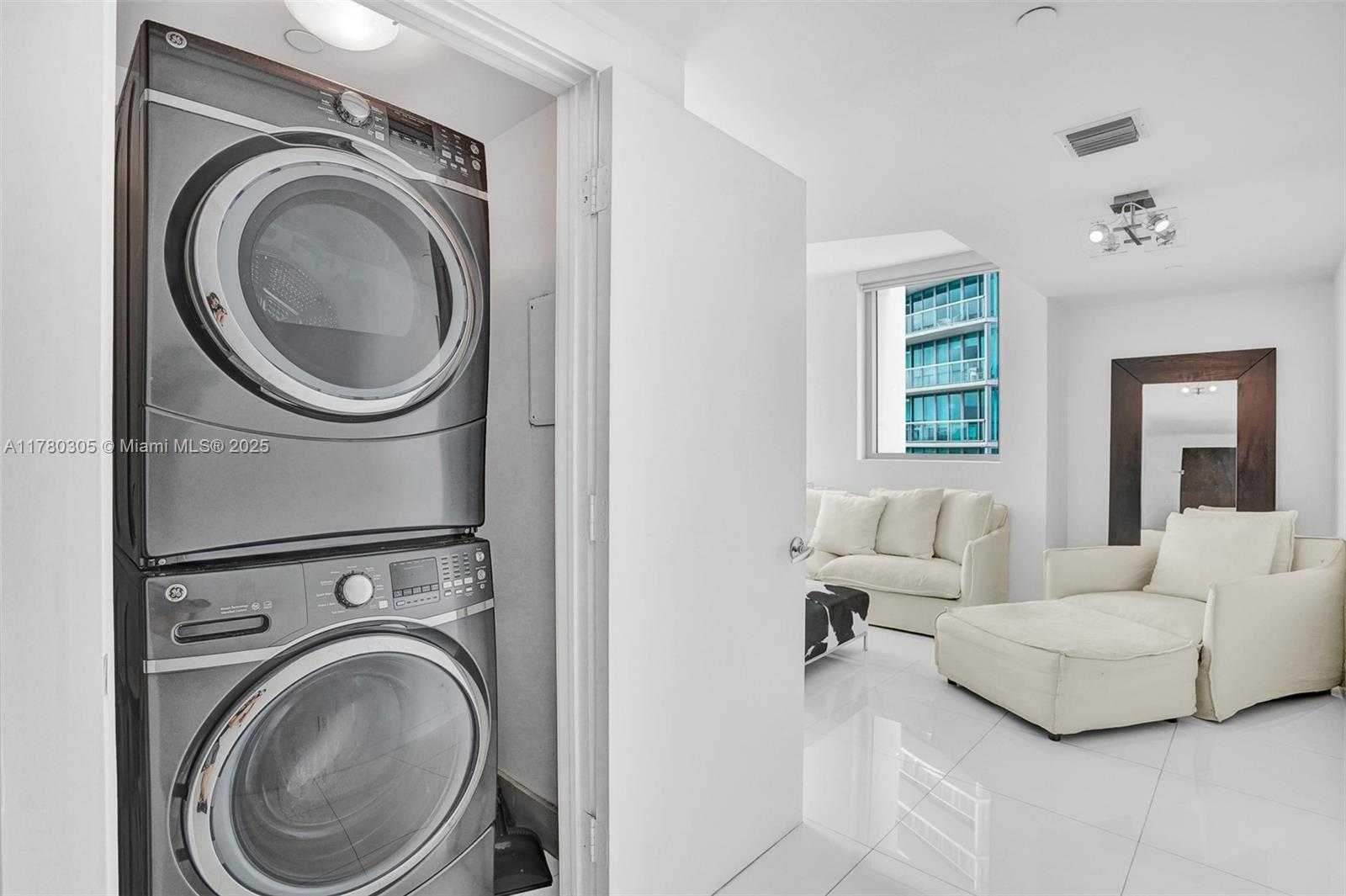 Small Image of 900 BISCAYNE BLVD #501, Miami Number 5