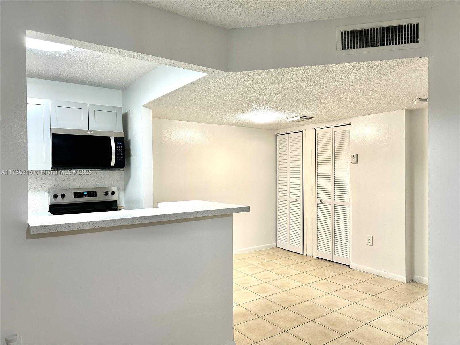 Small Image of 7215 NORTH WEST 179TH ST #206, Hialeah Number 4