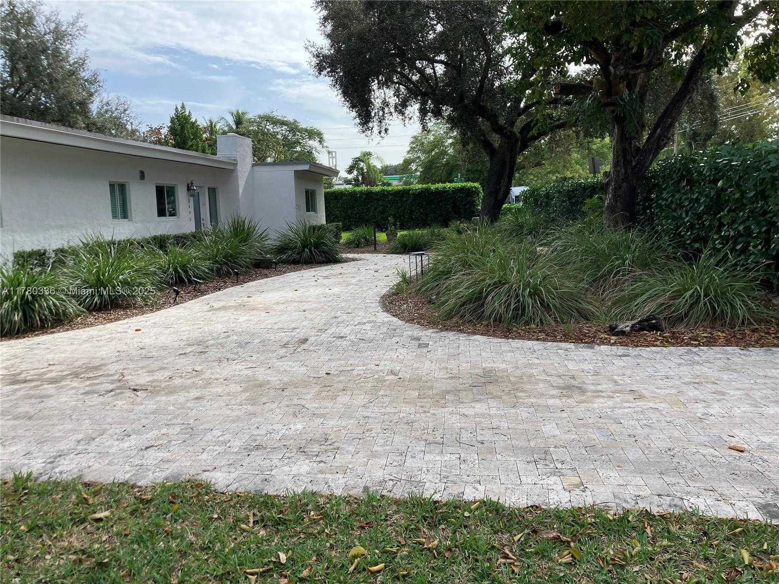 Small Image of 5495 SOUTH WEST 68TH AVE, Miami Number 22