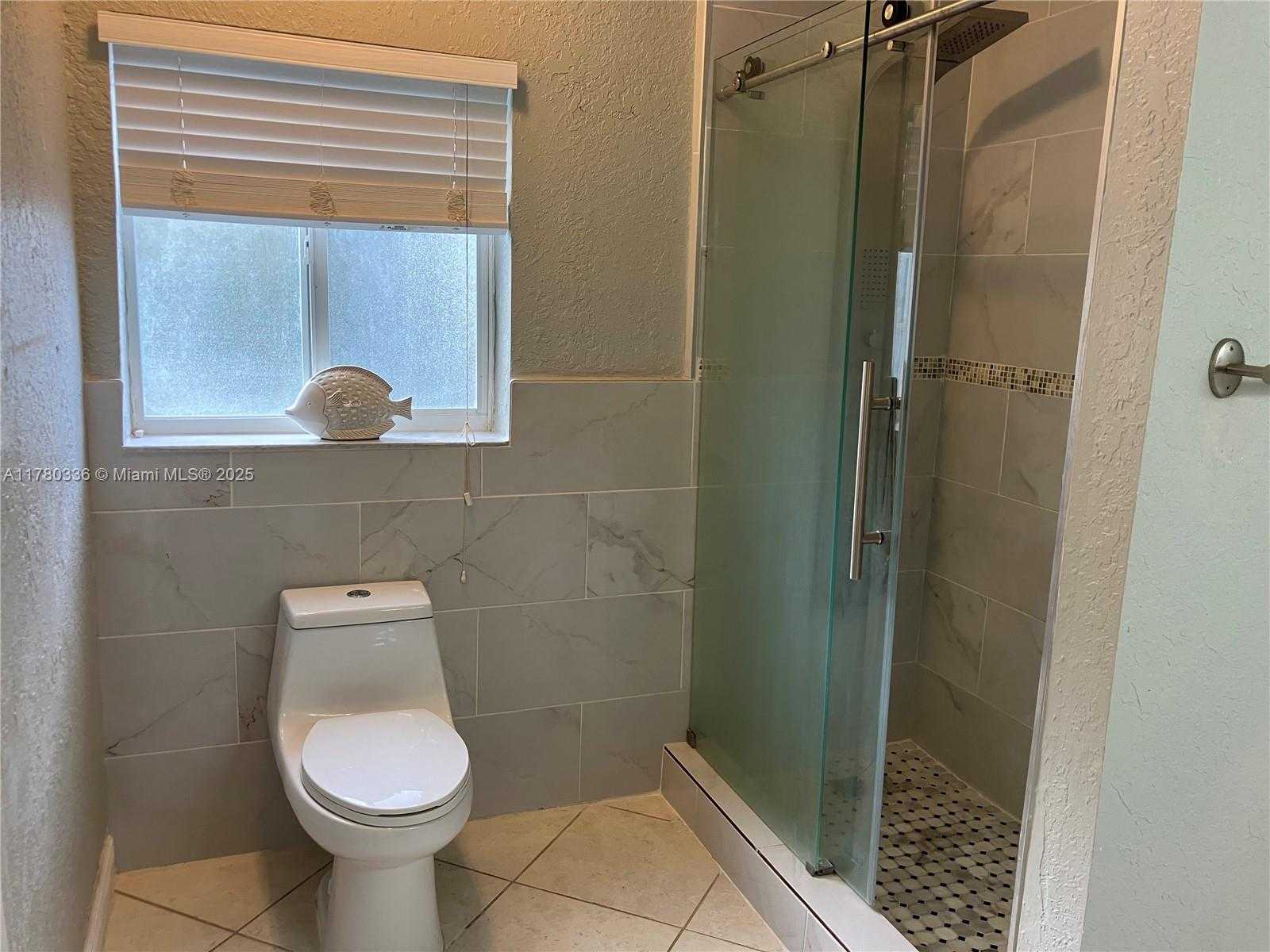 Small Image of 5495 SOUTH WEST 68TH AVE, Miami Number 8