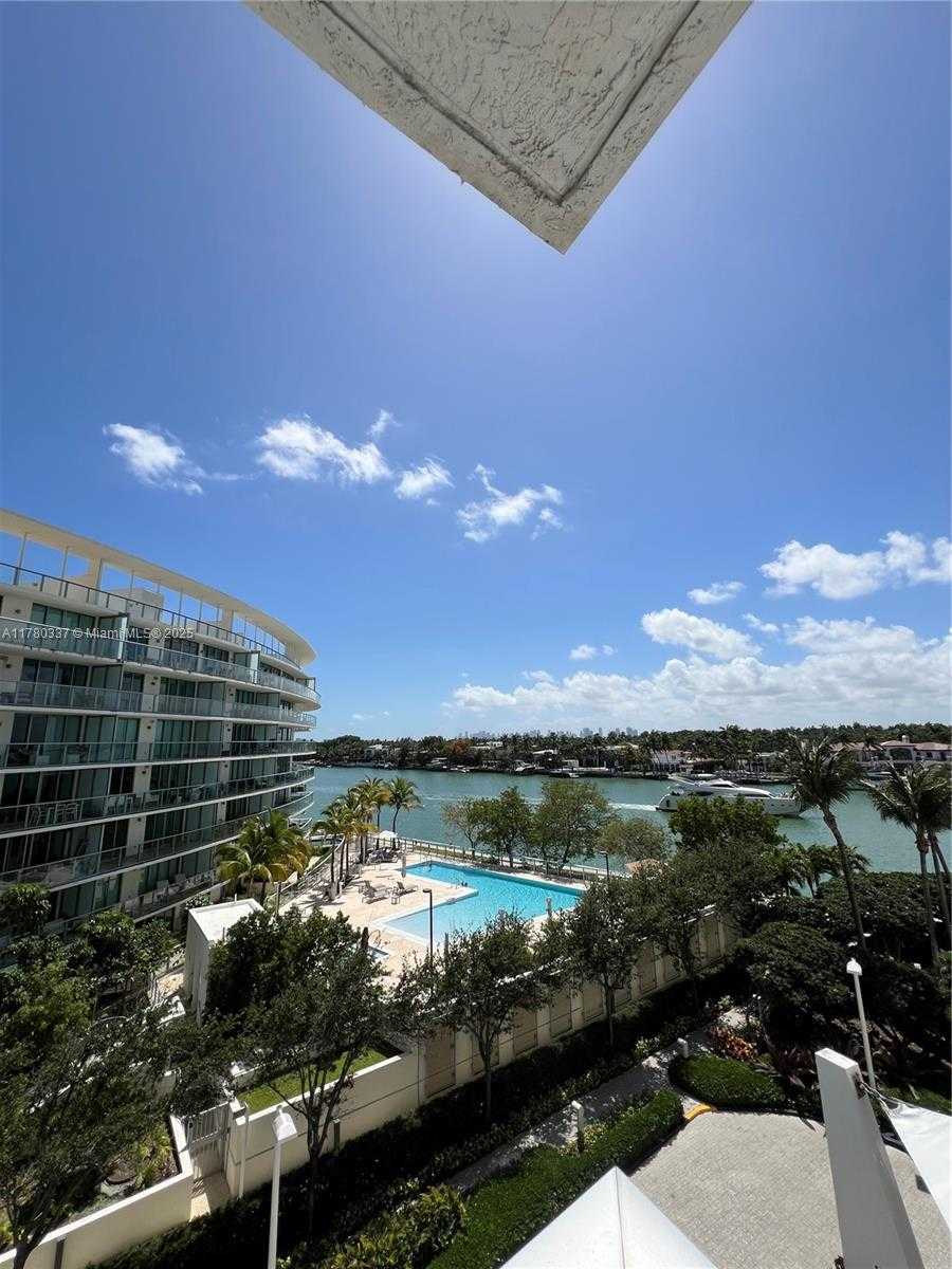 Small Image of 6700 INDIAN CREEK DR #502, Miami Beach Number 19