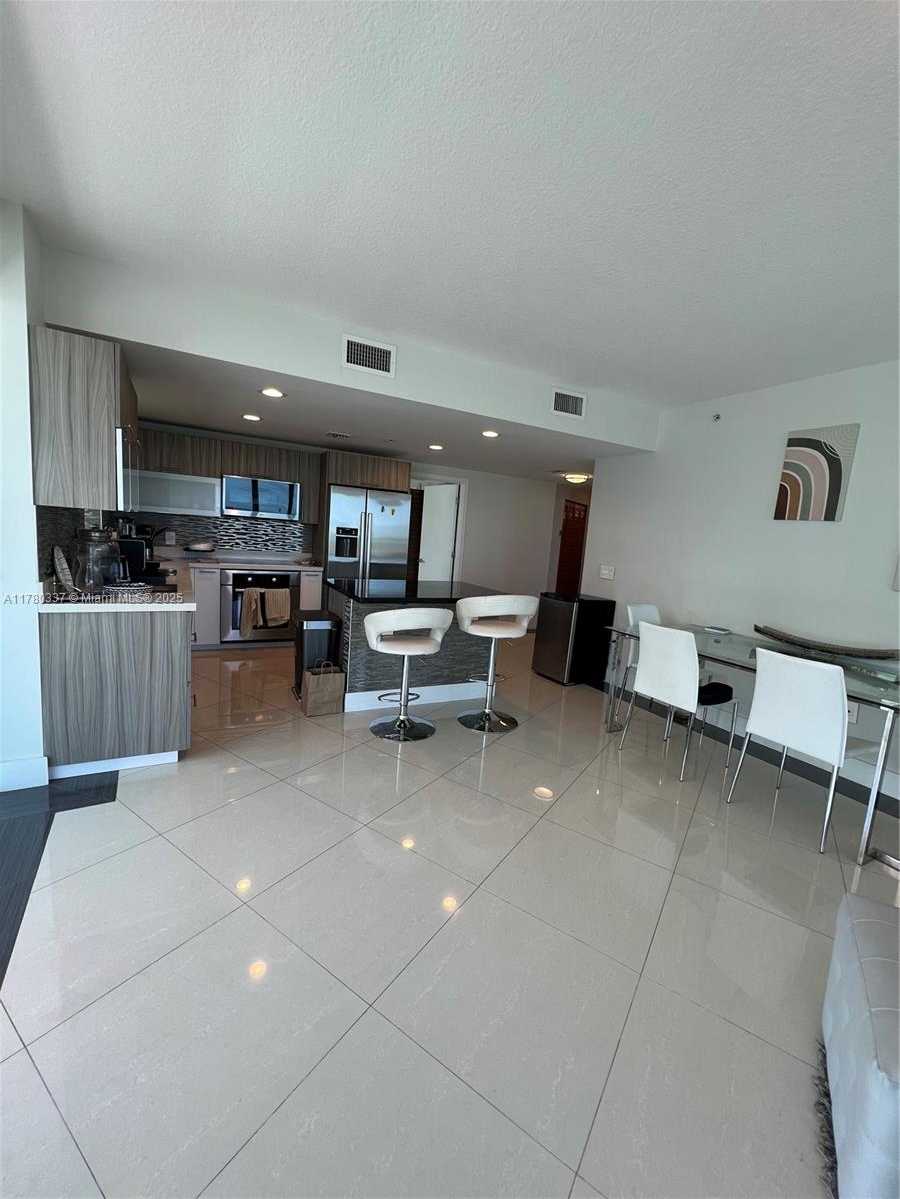 Small Image of 6700 INDIAN CREEK DR #502, Miami Beach Number 4