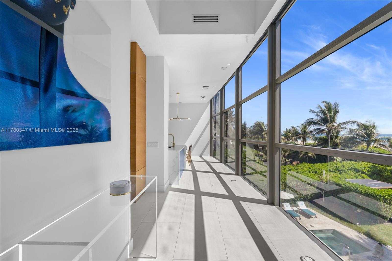 Small Image of 5875 COLLINS AVE #401, Miami Beach Number 27