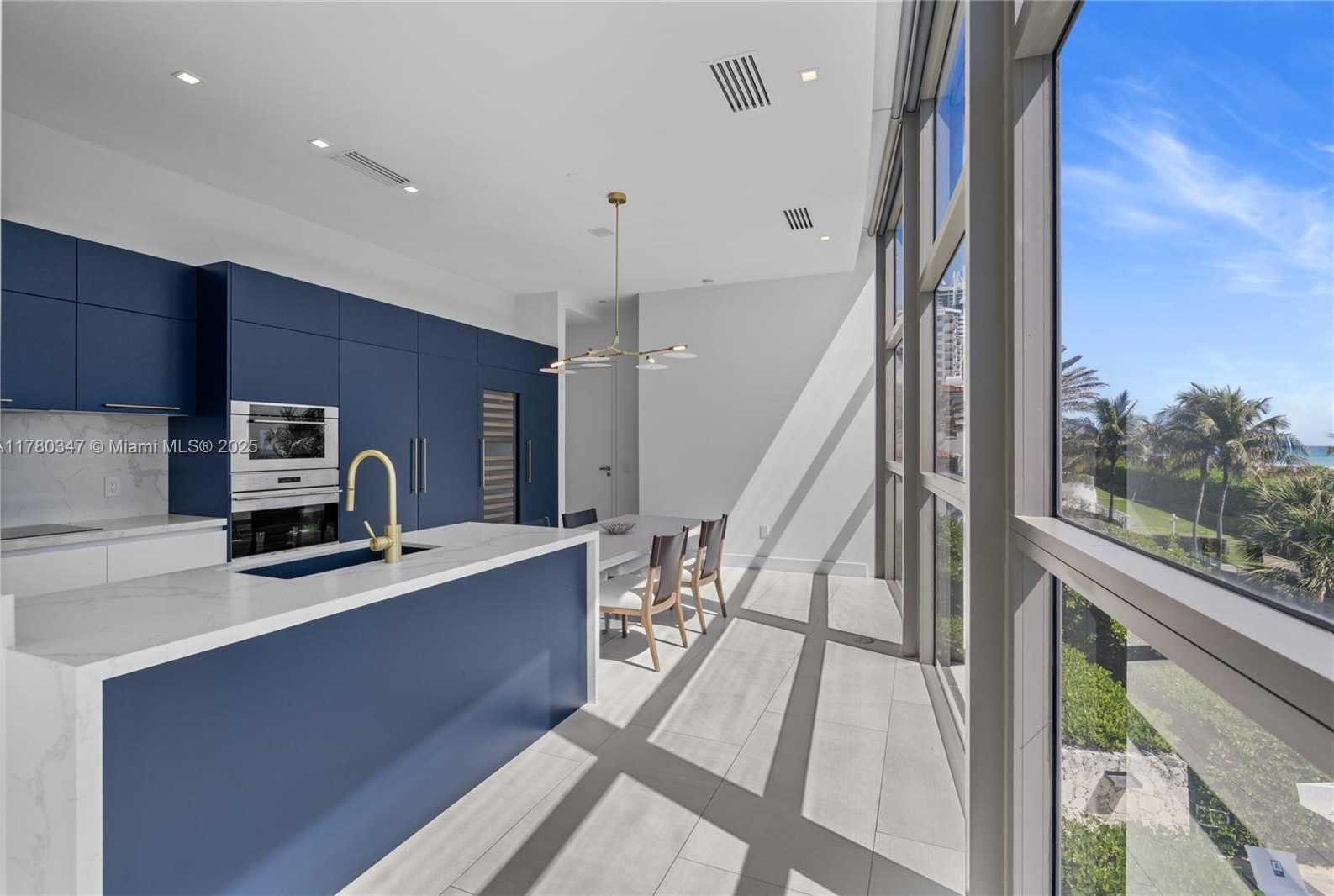 Small Image of 5875 COLLINS AVE #401, Miami Beach Number 29