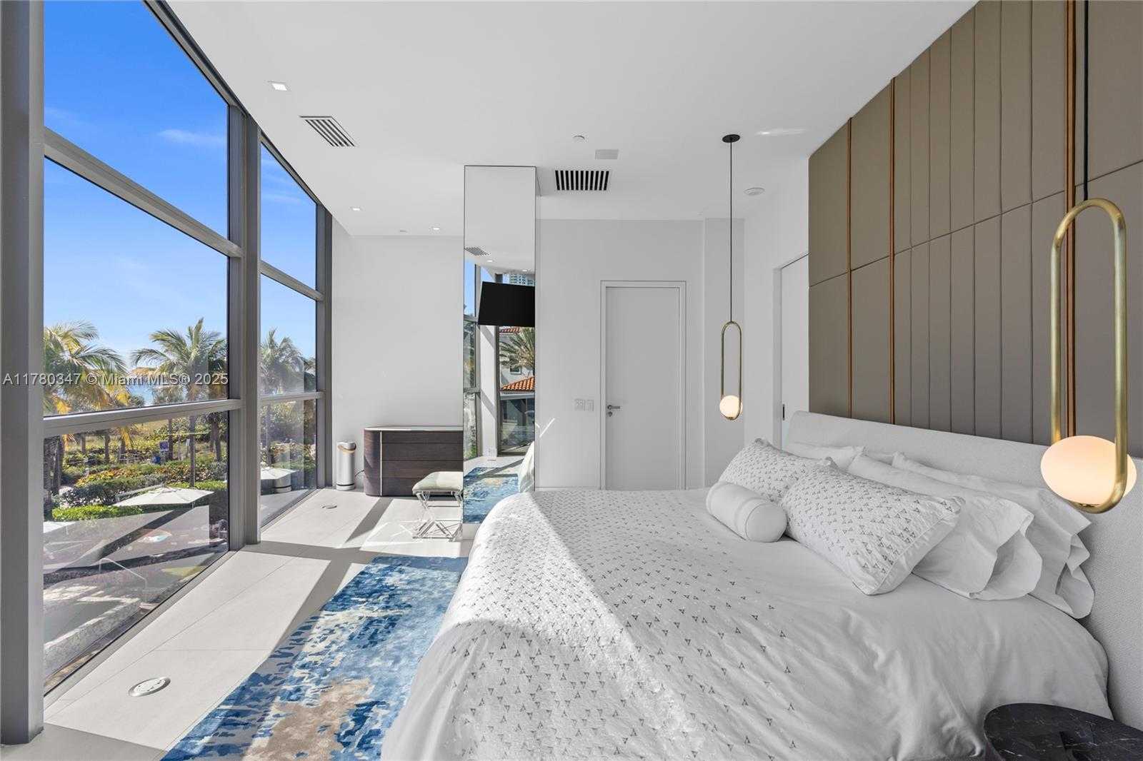 Small Image of 5875 COLLINS AVE #401, Miami Beach Number 42