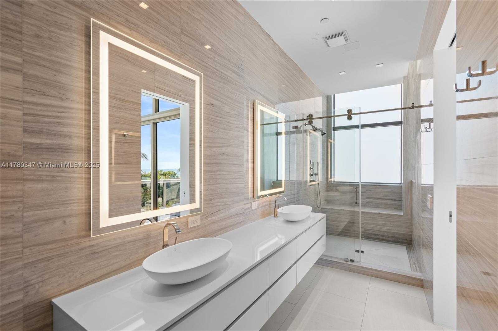 Small Image of 5875 COLLINS AVE #401, Miami Beach Number 43