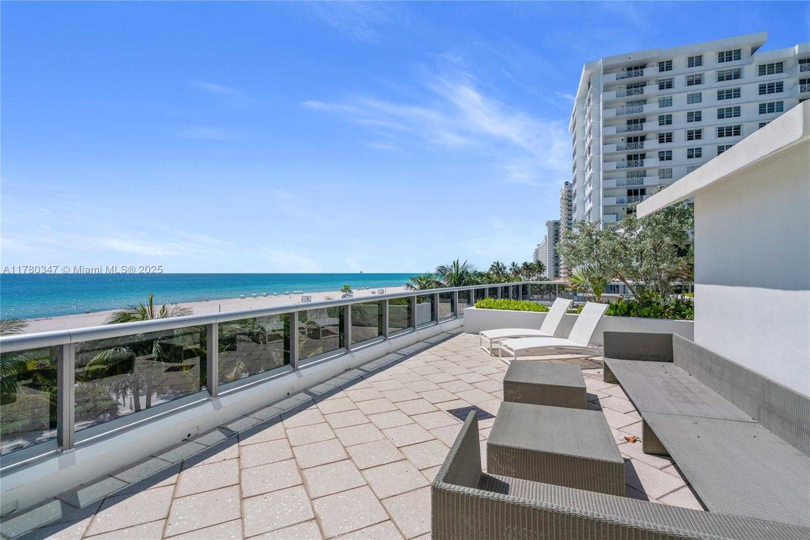 Small Image of 5875 COLLINS AVE #401, Miami Beach Number 53