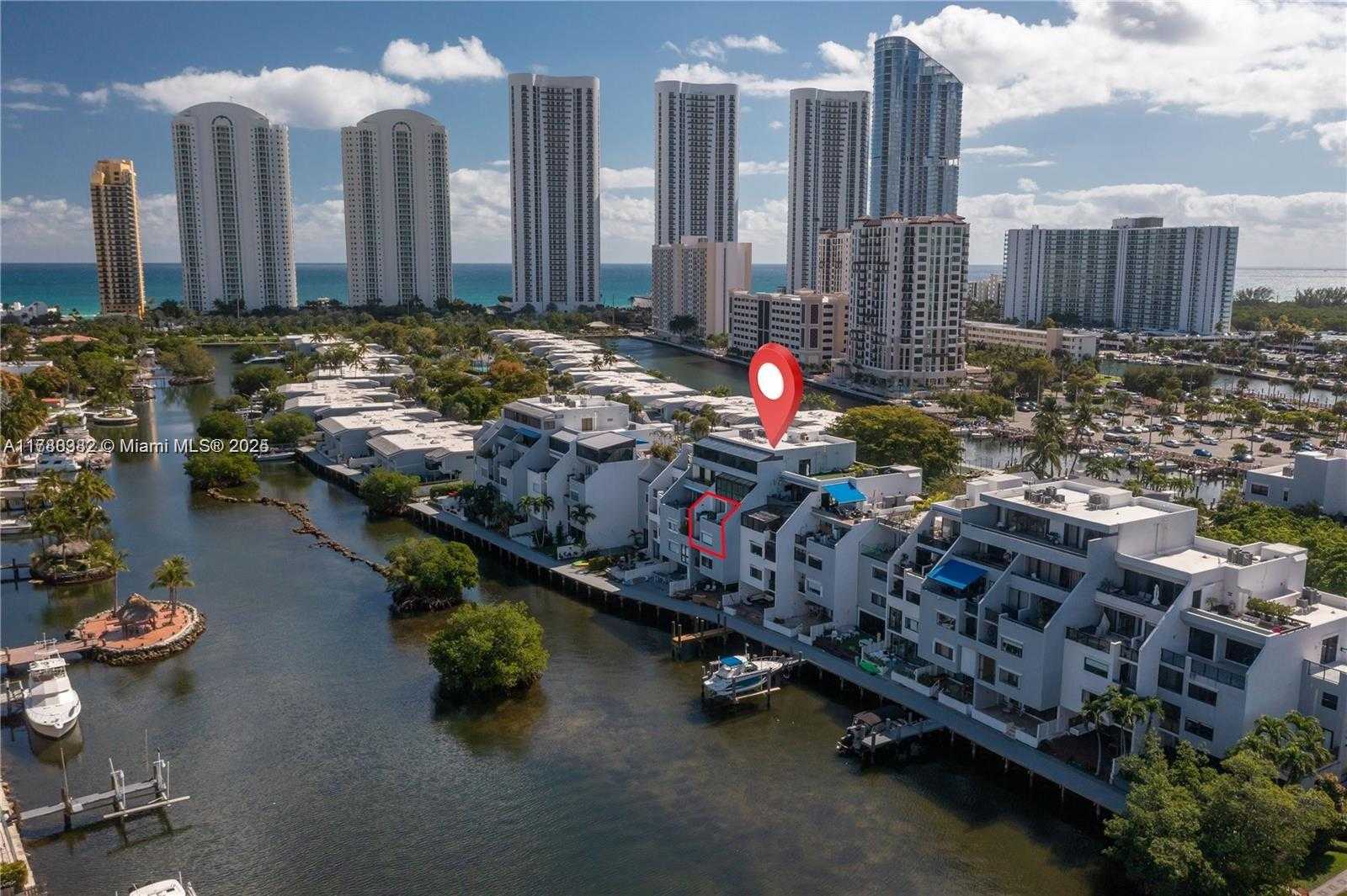 Small Image of 393 #1224, Sunny Isles Beach Number 15