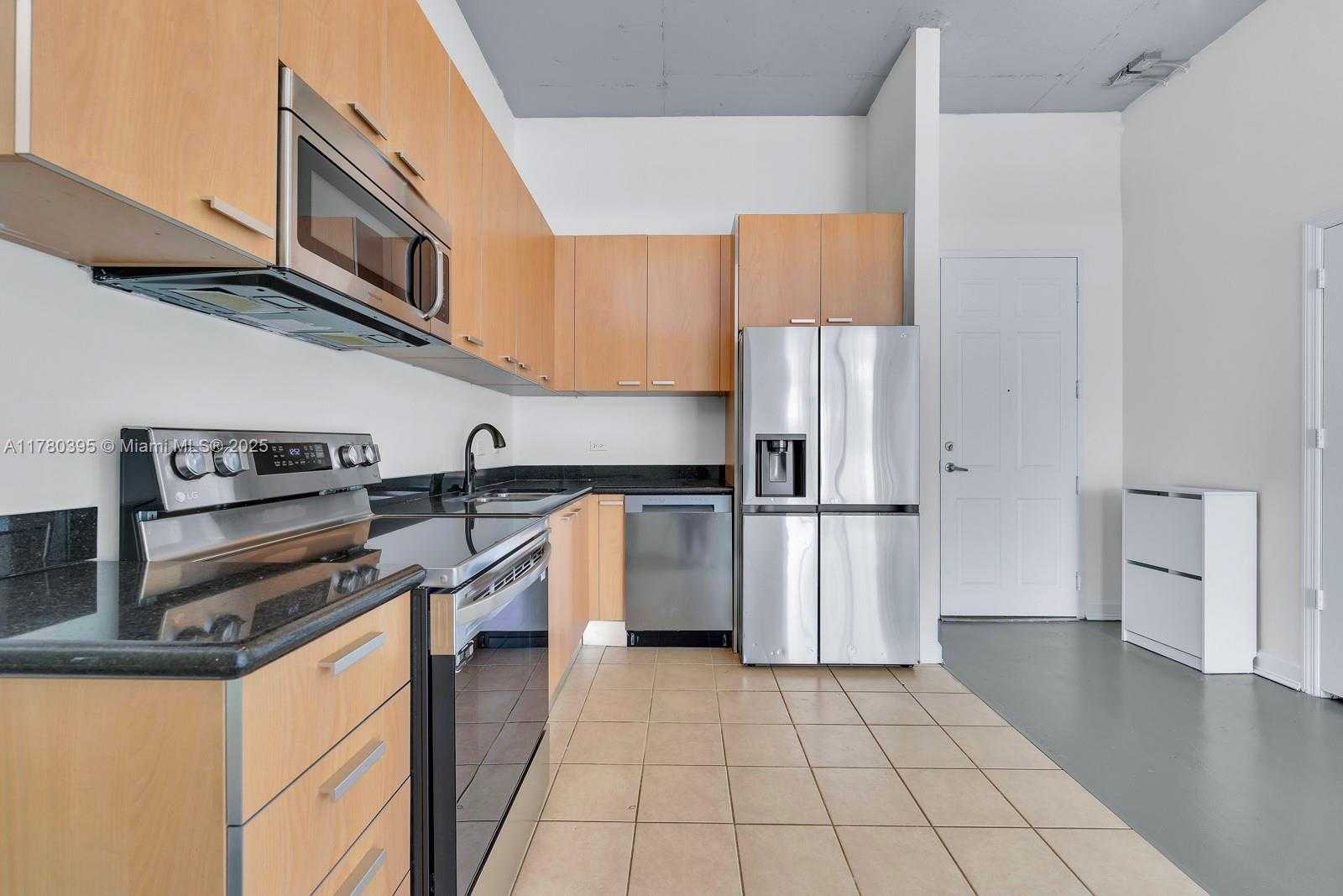 Small Image of 2100 VAN BUREN ST #206, Hollywood Number 4