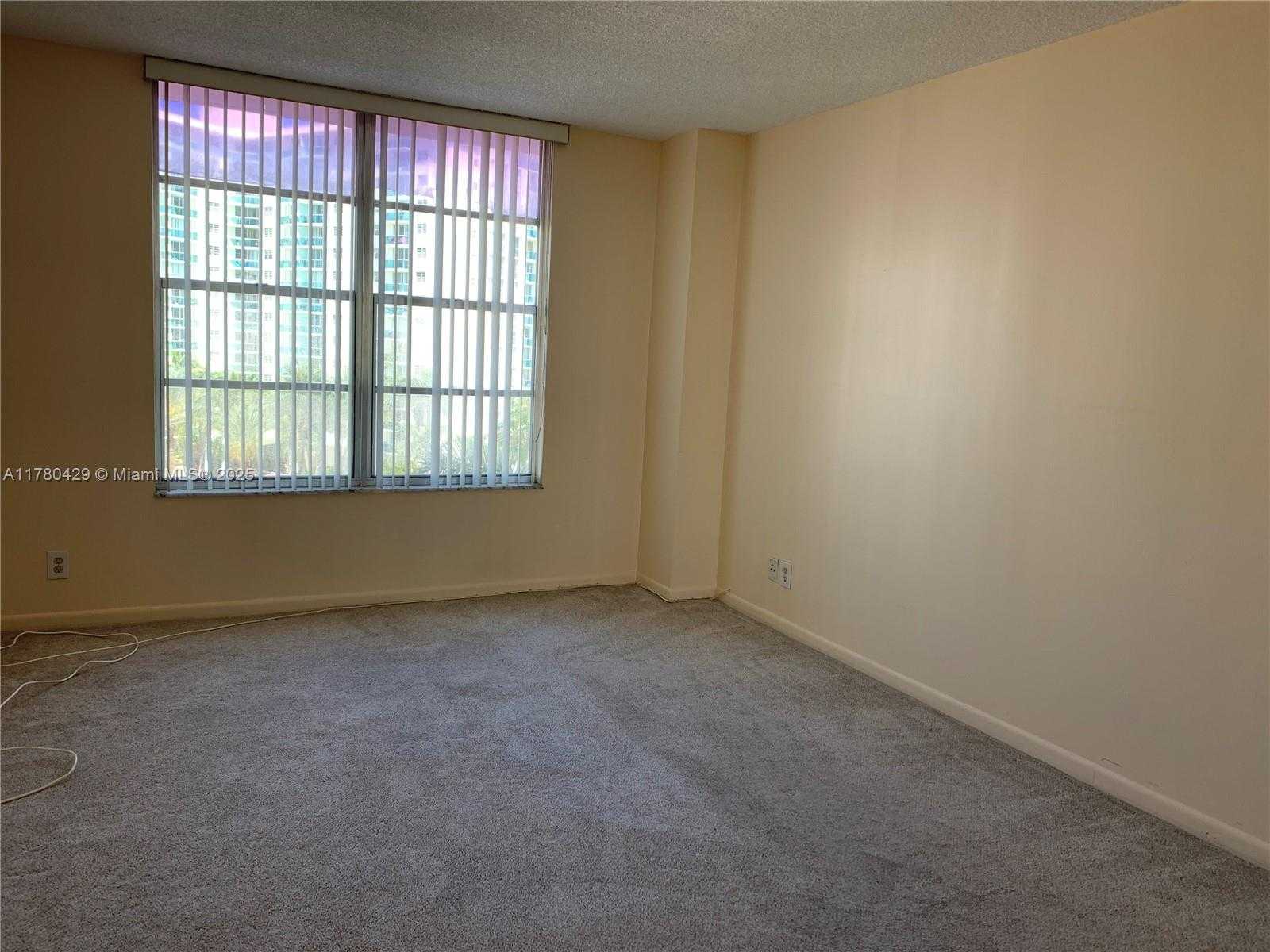 Small Image of 3800 SOUTH OCEAN DR #615, Hollywood Number 14
