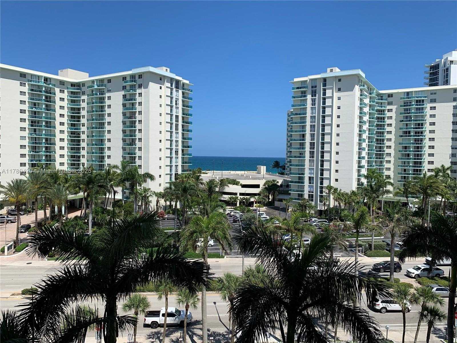 Small Image of 3800 SOUTH OCEAN DR #615, Hollywood Number 2