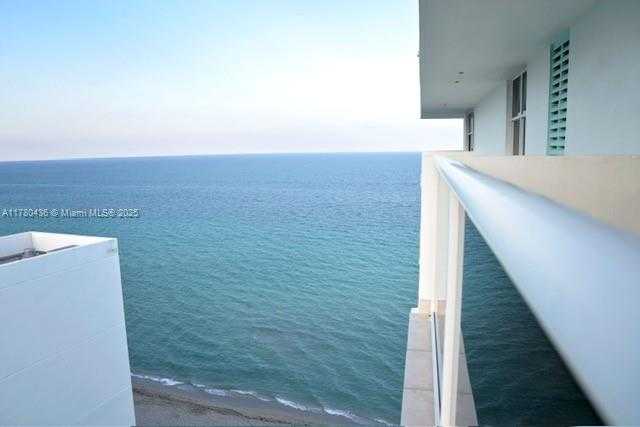Small Image of 3725 SOUTH OCEAN DR #PH03, Hollywood Number 14