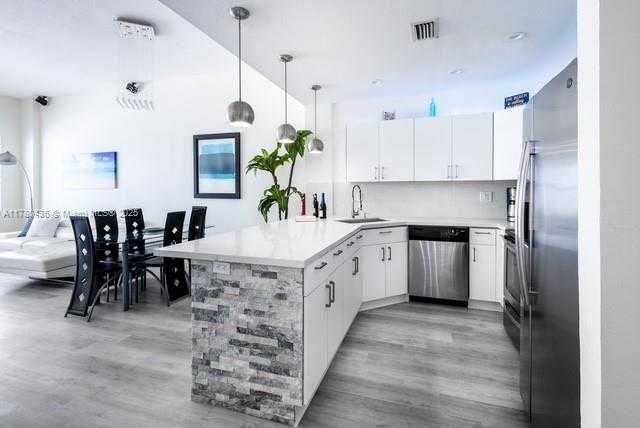 Small Image of 3725 SOUTH OCEAN DR #PH03, Hollywood Number 16