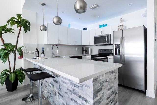 Small Image of 3725 SOUTH OCEAN DR #PH03, Hollywood Number 17