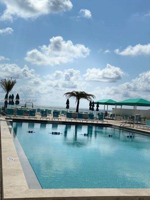 Small Image of 3725 SOUTH OCEAN DR #PH03, Hollywood Number 5
