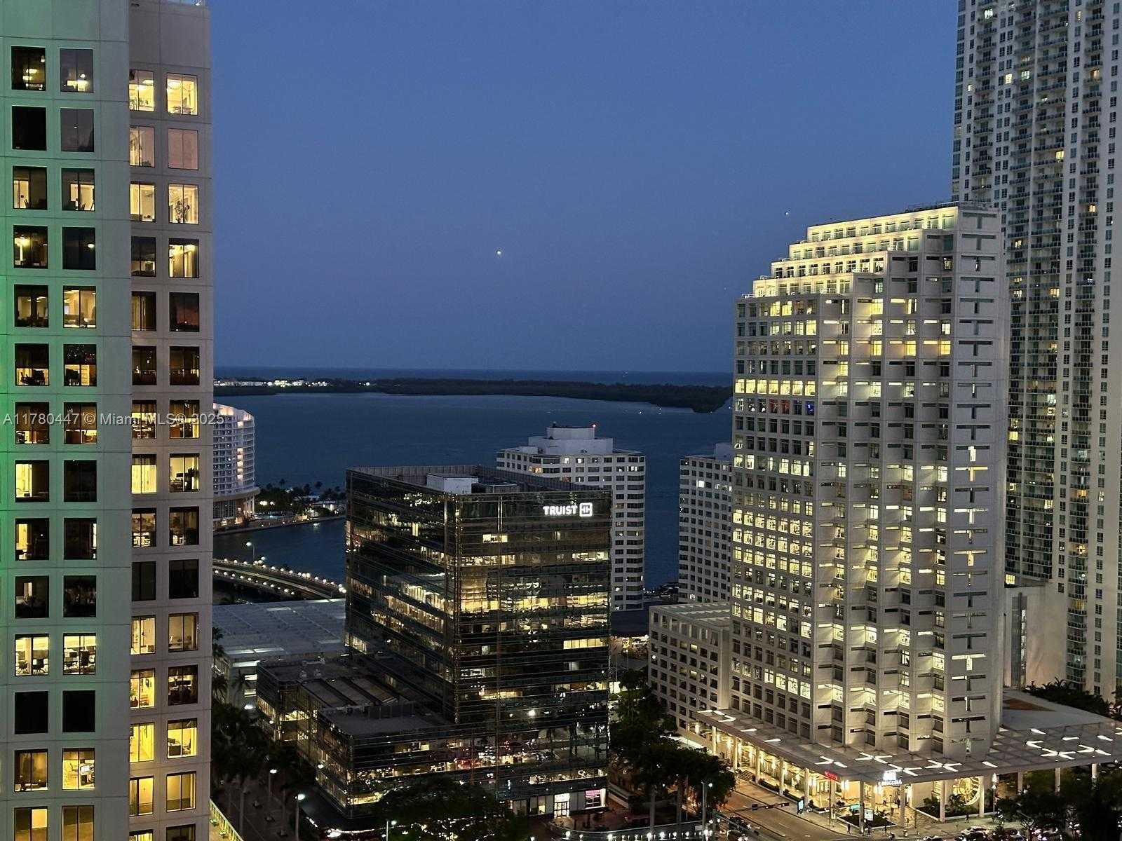 Small Image of 68 SOUTH EAST 6TH ST #2205, Miami Number 29
