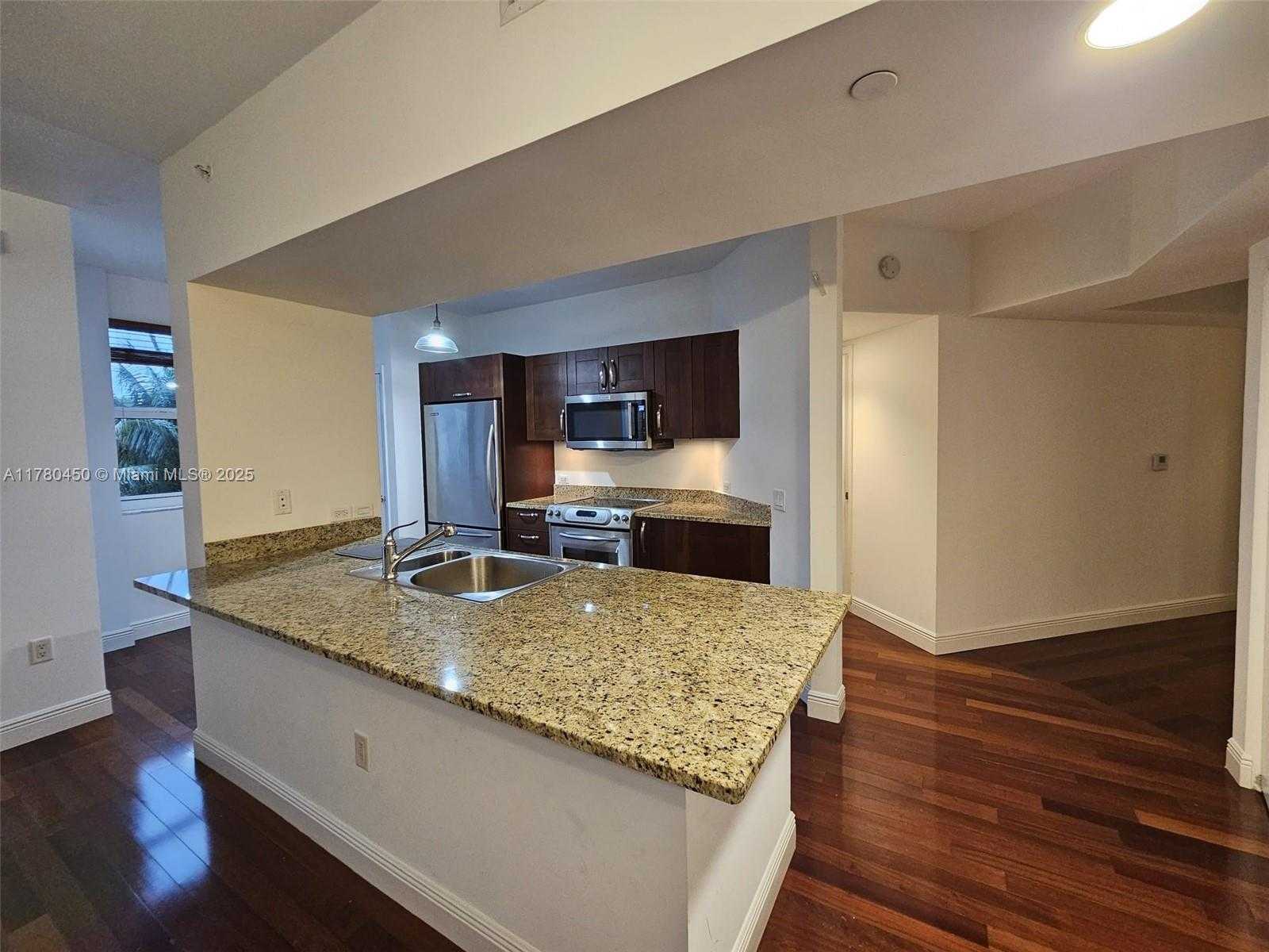 Small Image of 20000 EAST COUNTRY CLUB DR #302, Aventura Number 12